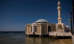 Behind the curtain of the spiritual Islam: A glance of Saudi Arabia (10)