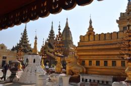 Myanmar Tour: Discovering the Golden Land (11)