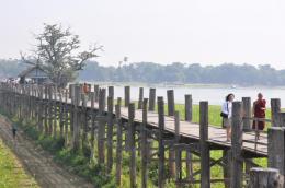 Myanmar Tour: Discovering the Golden Land (10)