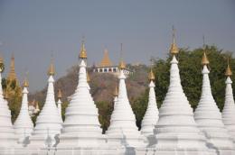 Myanmar Tour: Discovering the Golden Land (9)