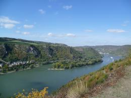 Rhine Walking: Castles, Vineyards & UNESCO Wonders Await (6)